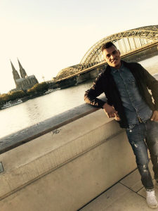 Profilbild von Adam Adesola