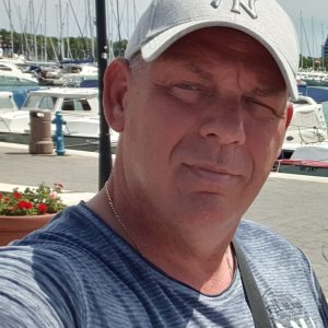 Profilbild von Adrian Wiesner