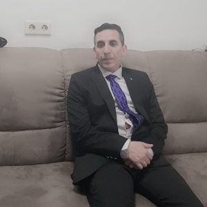 Profilbild von Ali Karimi