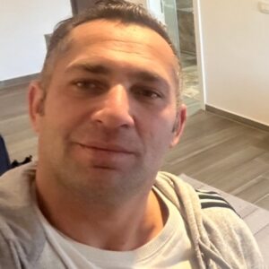 Profilbild von Amel Hasani