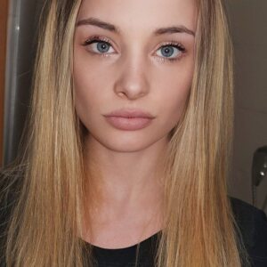 Profilbild von Anastasia Yüzücü