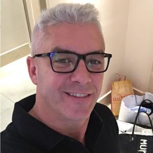 Profilbild von Andrew Victor