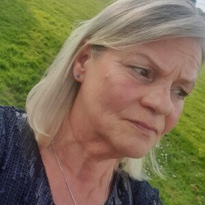 Profilbild von Angela James