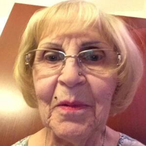 Profilbild von Angela Seyed-Kachi