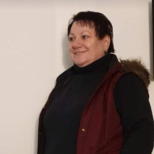 Profilbild von Angela Surrey