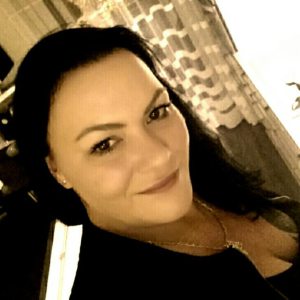 Profilbild von Anja Hyseni