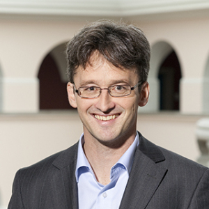 Profilbild von Armin Schmutzler