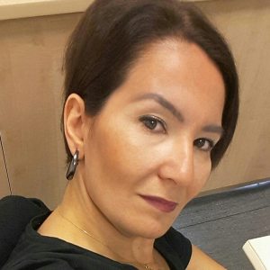 Profilbild von Aynur Dokurer