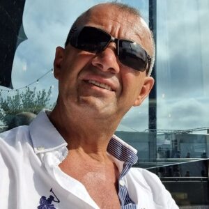 Profilbild von Aziz Karakoc