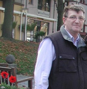 Profilbild von Bernd Lothar Schwenzer