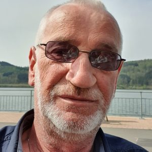 Profilbild von Bernhard Kleinhenrich