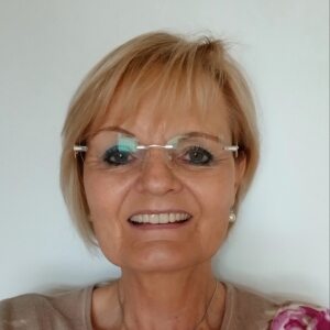 Profilbild von Bettina Anzer