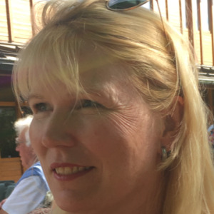 Profilbild von Bettina Meuer