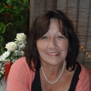 Profilbild von Bettina Oer
