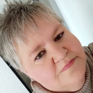 Social Media Profilbild Bettina Ostwald 