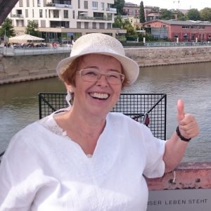 Profilbild von Bettina Schröder