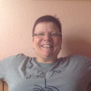 Social Media Profilbild Bettina Warth 