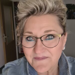 Social Media Profilbild Birgit Dünow 