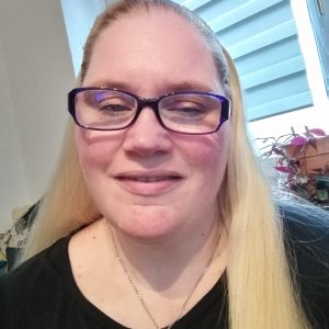 Profilbild von Birgit Ezenyili