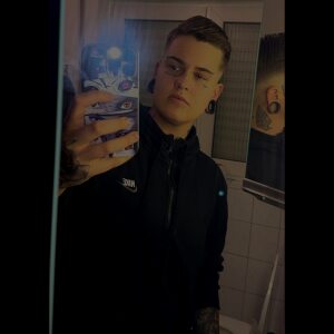 Profilbild von Celine Wagner Schwarz