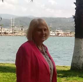 Profilbild von Christa Tahal
