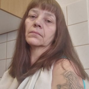 Profilbild von Christel - Eva Mwalauzi