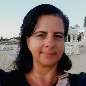 Profilbild von Claudia Buzas