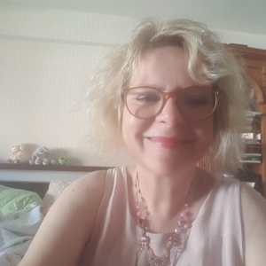 Profilbild von Claudia Decker-Hauptmann