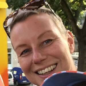 Profilbild von Claudia Iserhot