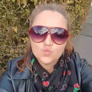 Profilbild von Claudia Knappik
