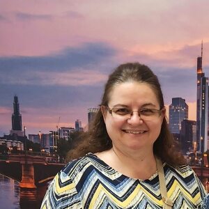 Profilbild von Claudia Lewis