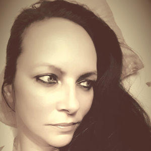 Profilbild von Claudia Salehjee