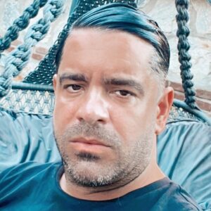 Profilbild von Cüneyt Özbay