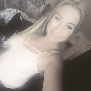Profilbild von Dana Fiona Becker