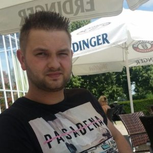 Profilbild von Dennis Schiessl
