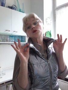 Profilbild von Dora Masur