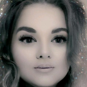 Profilbild von Elena Jakobi