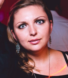Profilbild von Elena Petrasin