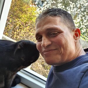 Profilbild von Elhadi Boshabati