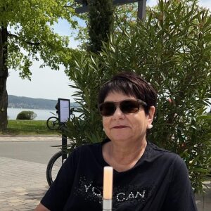 Profilbild von Elisabeth Knies