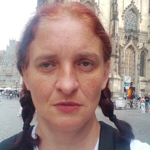 Profilbild von Esther Grünefeld