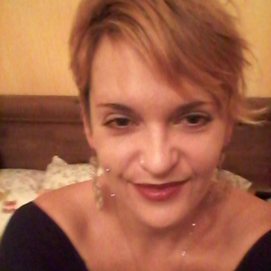 Profilbild von Esther Zelle