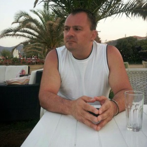 Profilbild von George Mpairamidis