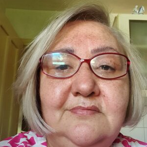 Profilbild von Güler Esmek