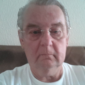 Profilbild von Hans-Dieter Hütten