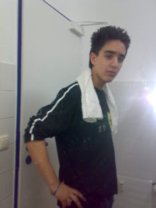Profilbild von Hassan Saikikiki