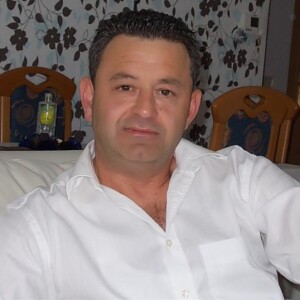 Profilbild von Hayri Ari