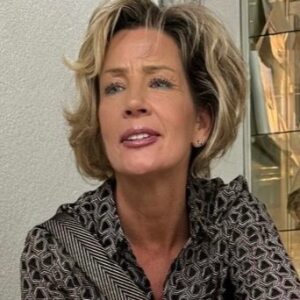 Profilbild von Heidi Menkel