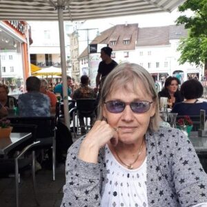 Profilbild von Helga Eichin-Roeder