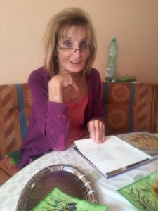 Profilbild von Helga Lang